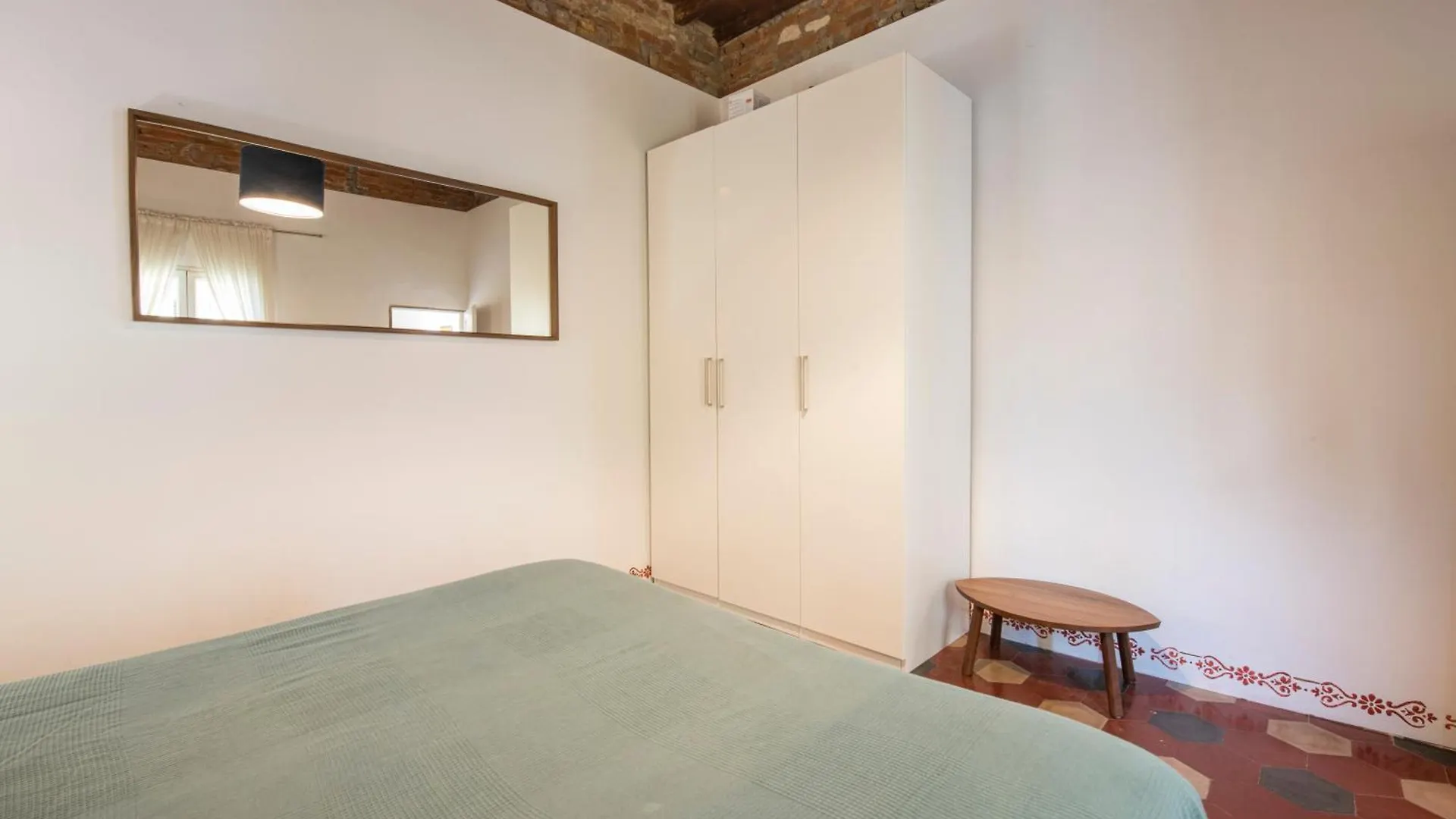 Apartment Oltrarno Classic By Mmega Florence Italy