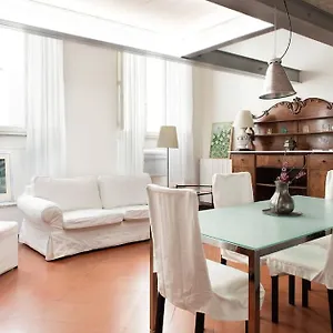 Apartment Ponte Vecchio Space, Florence