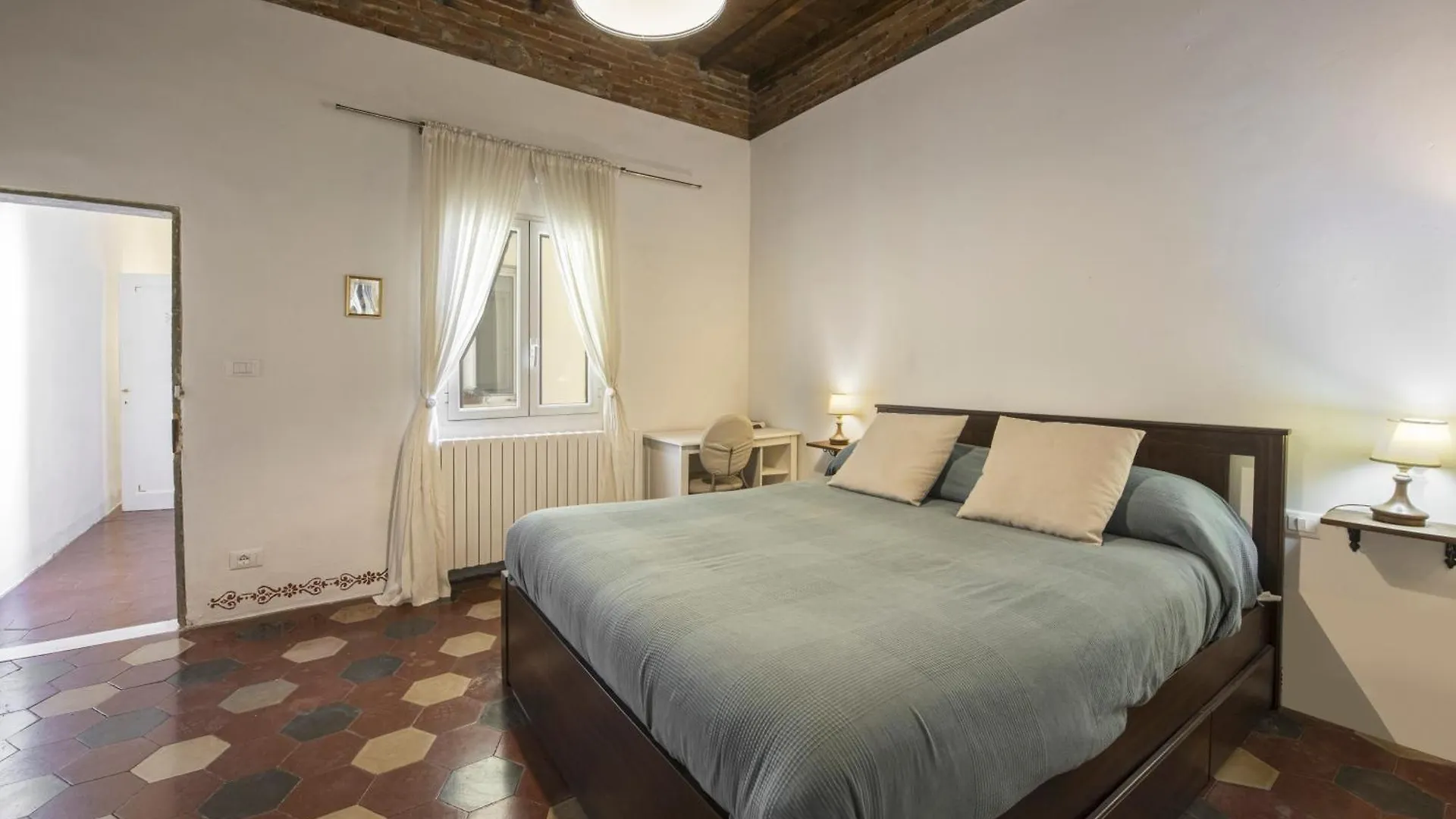 Oltrarno Classic By Mmega Firenze 0*,  Italia